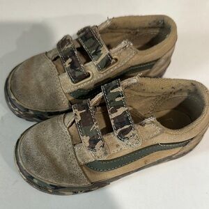 Tan and Green Low-Top Sneakers with Lace-Up Design